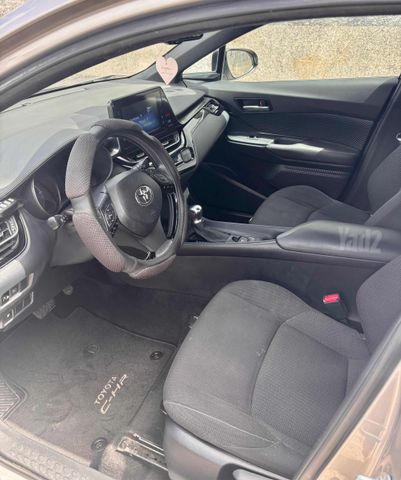 טויוטה C-HR