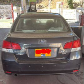 סובארו B4/לגאסי