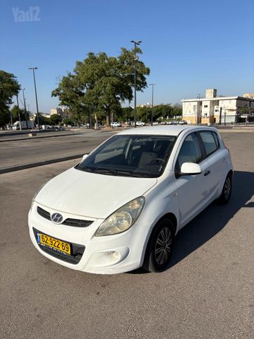 יונדאי i20