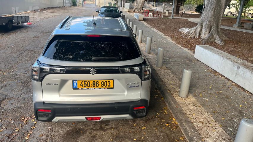 סוזוקי S-Cross