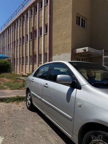 טויוטה קורולה