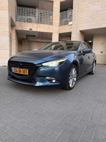 מאזדה 3