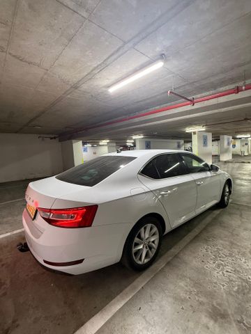 מודעת רכב סקודה סופרב