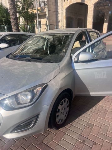 יונדאי i20