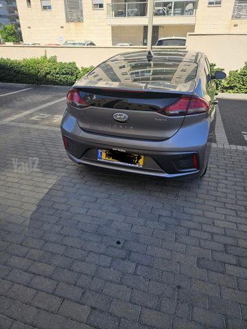 יונדאי איוניק