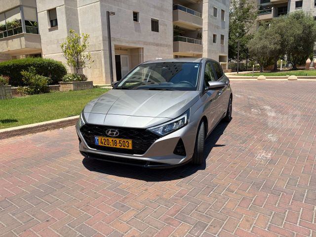 יונדאי i20