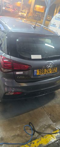 יונדאי i20