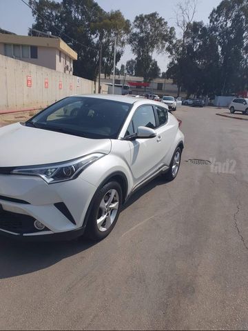 טויוטה C-HR