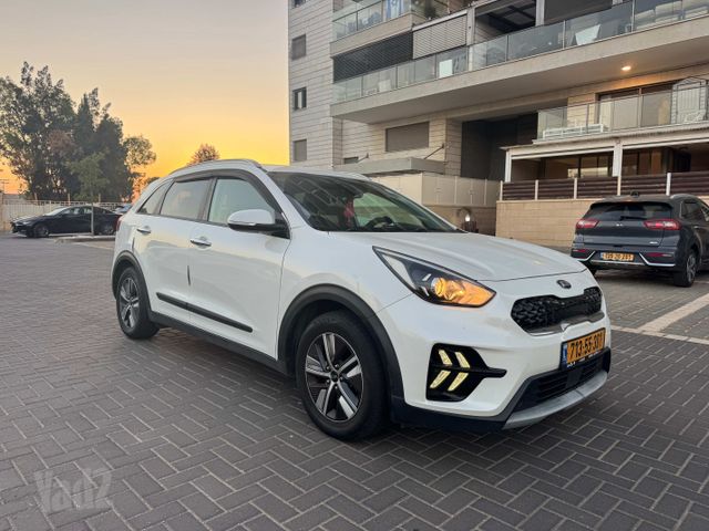 קיה נירו