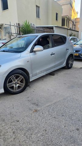 מודעת רכב יונדאי i30