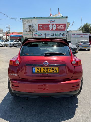 ניסאן ג'וק