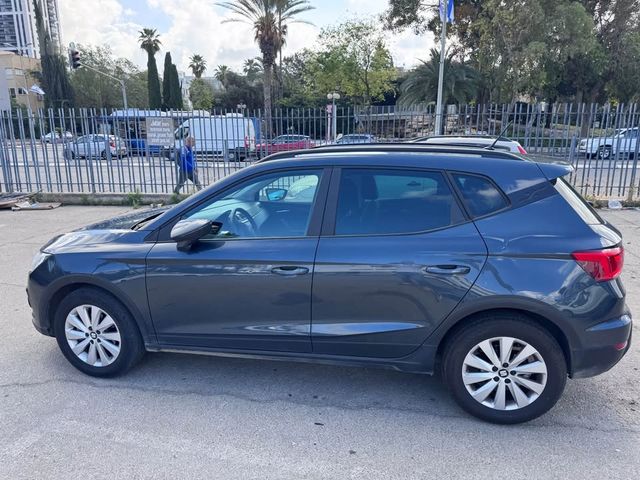סיאט ארונה