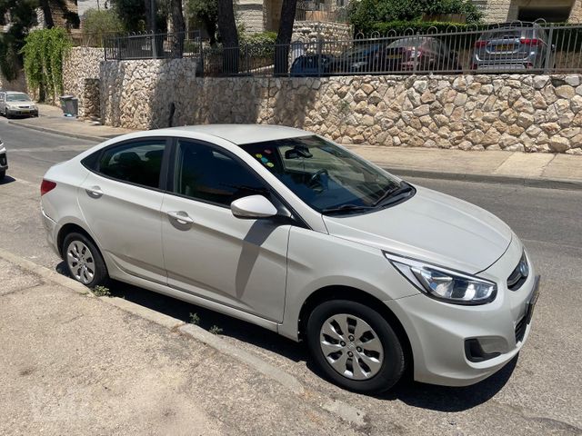 יונדאי אקסנט i25