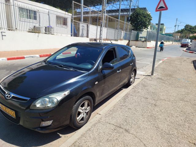יונדאי i30