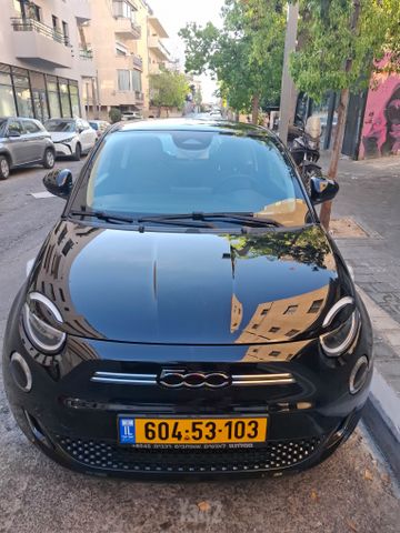 מודעת רכב פיאט 500E