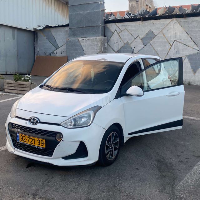 יונדאי i10