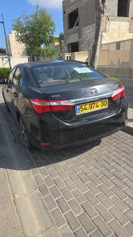 טויוטה קורולה