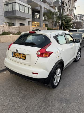 ניסאן ג'וק