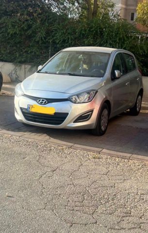 מודעת רכב יונדאי i20