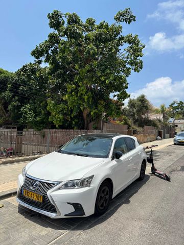 לקסוס CT
