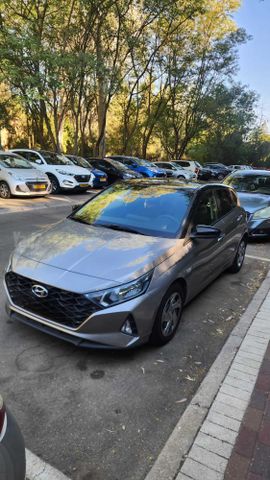 יונדאי i20