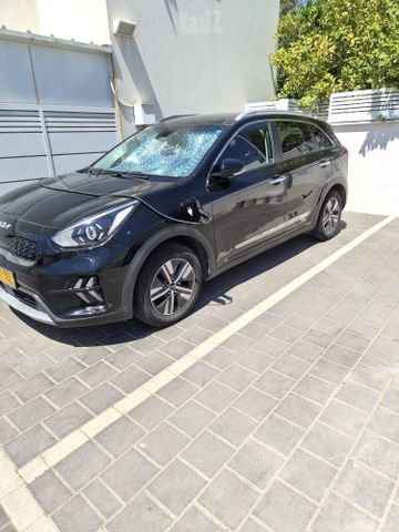 קיה נירו