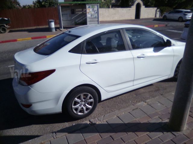 יונדאי אקסנט i25