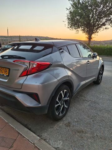 טויוטה C-HR