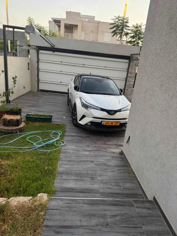טויוטה C-HR