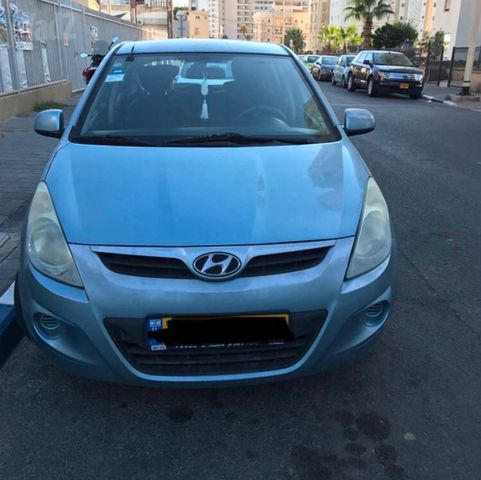 יונדאי i20