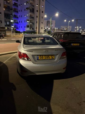 יונדאי אקסנט i25