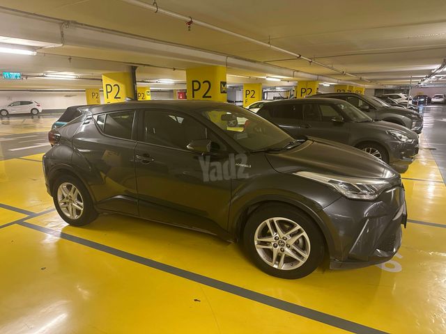 מודעת רכב טויוטה C-HR
