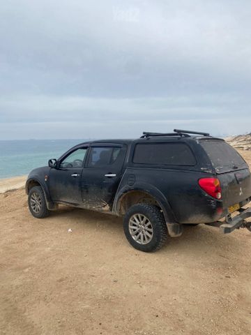 מיצובישי טרייטון / L200