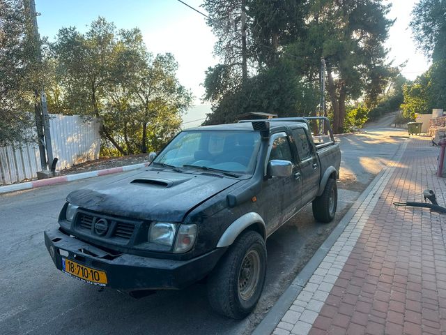 מודעת רכב ניסאן ווינר
