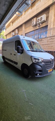 רנו מאסטר