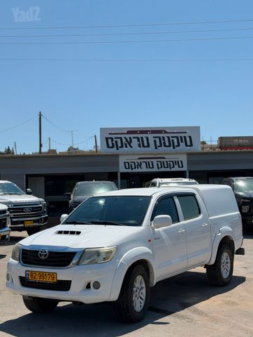 מודעת רכב טויוטה היילקס