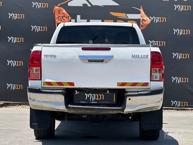 טויוטה היילקס