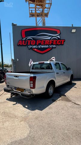 איסוזו די-מקס