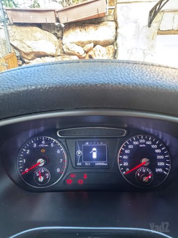 קיה סורנטו