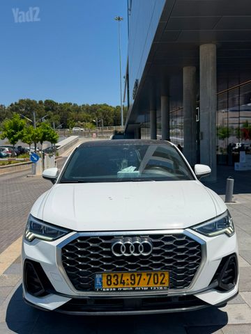 אאודי Q3