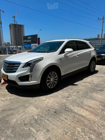 קאדילק XT5