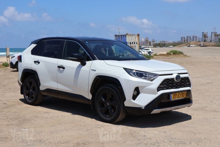 טויוטה RAV4