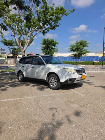 סובארו פורסטר
