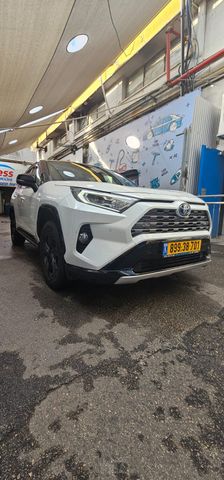 מודעת רכב טויוטה RAV4