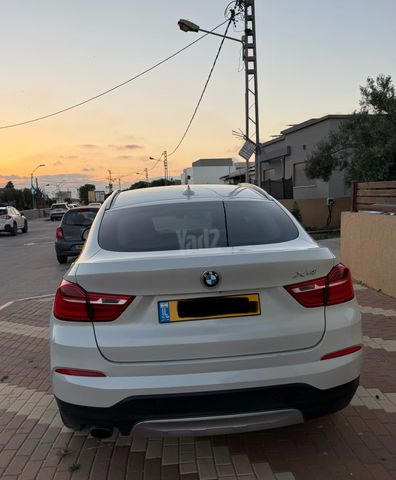 ב מ וו X4