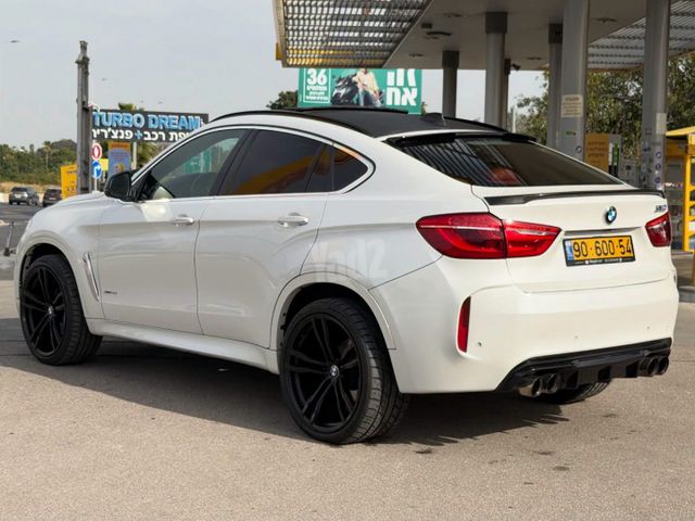 ב מ וו X6