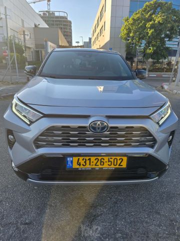 טויוטה RAV4