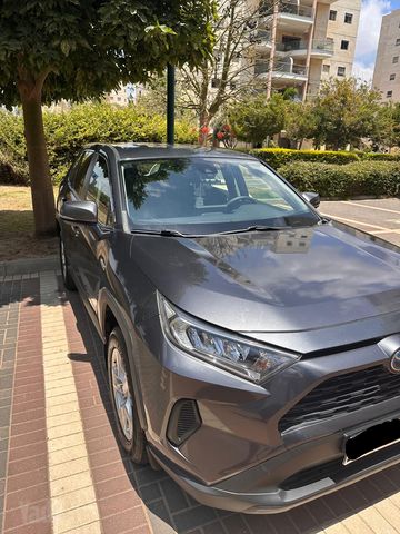 טויוטה RAV4