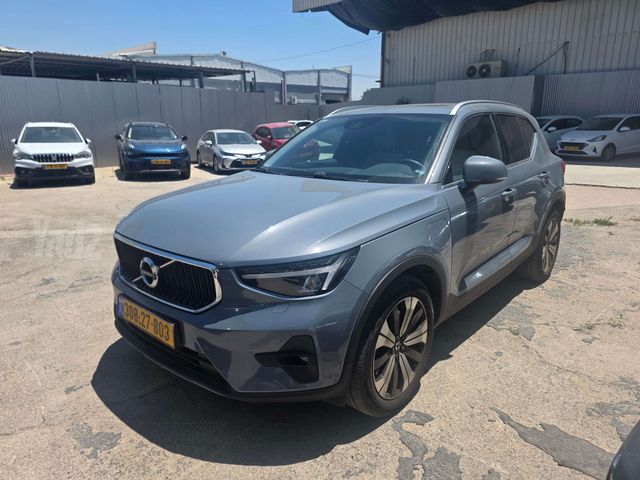 מודעת רכב וולוו XC40