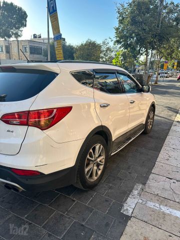 יונדאי סנטה פה